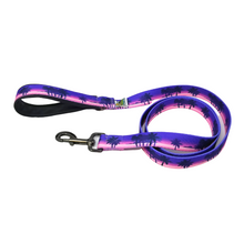 Load image into Gallery viewer, AdventureUs Dog Leash Purple Tropical State of Mind- We all need reminders to stay in that beach vacay mindset, and this dog leash is the perfect one. Turn an evening stroll with your furry friend into watching a beautiful sunset while listening to the waves and wind in the palms.