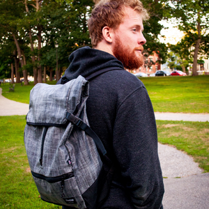 Commuter - Center Zip Backpack - Recycled Heather Grey - Flowfold