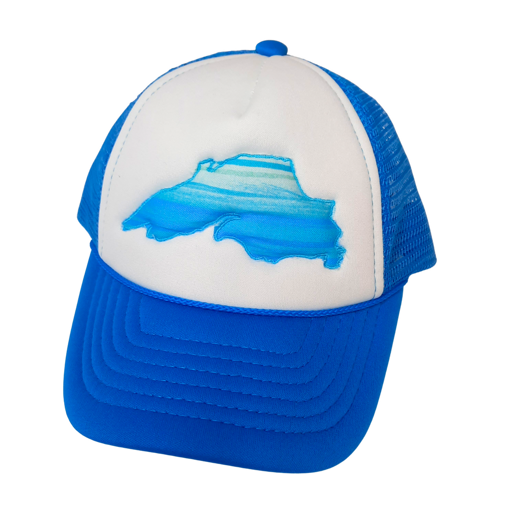 Designed to fit babies from 0-18 months, this hat also has an adjustable strap closure in the rear. It can be adjusted for a head circumference between 15 and 19 inches.