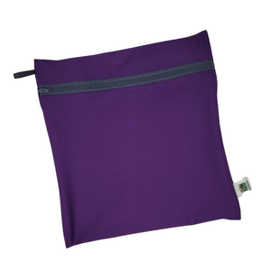 AdventureUs' eco-friendly washable, reusable Wet/Dry Bags are a must have for any outdoor adventure.  Easily store your dirty or damp items without worry or waste. Great for wet swim suits, diaper bags, zero-waste hiking hankies, camping napkins, DIY wet wipes and more! Use one for dry items like burp rags or wet wipes and another for the dirty ones.
