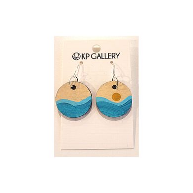 Bodies of water draw us is and hold us captive, few compare to Lake Superior.  These gorgeous earrings will pay homage to your love affair with the big lake, while setting you apart. Handmade by Wisconsin Artist, KP Gallery Hypoallergenic posts Made in Bayfield, Wisconsin